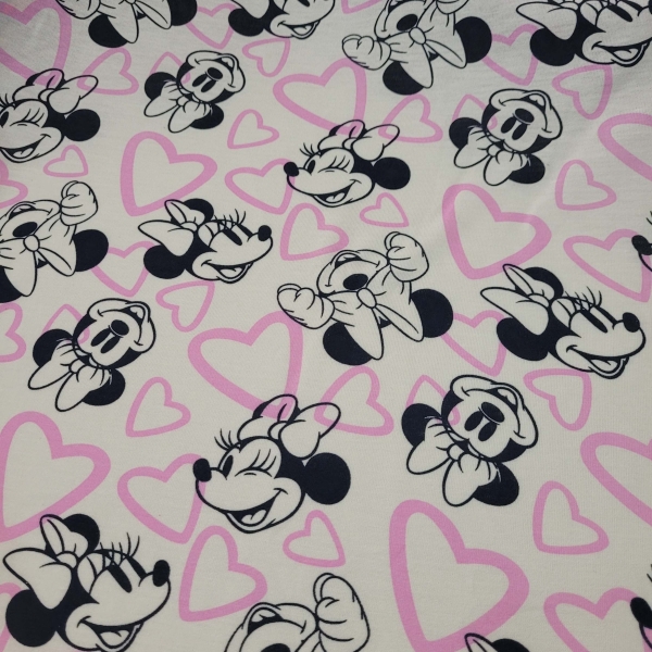 Tecido Malha Pv Estampada Minnie e Coração 1 Metro